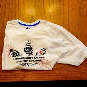 Adidas White Trefoil Logo T-Shirt. NWOT, Size XL.